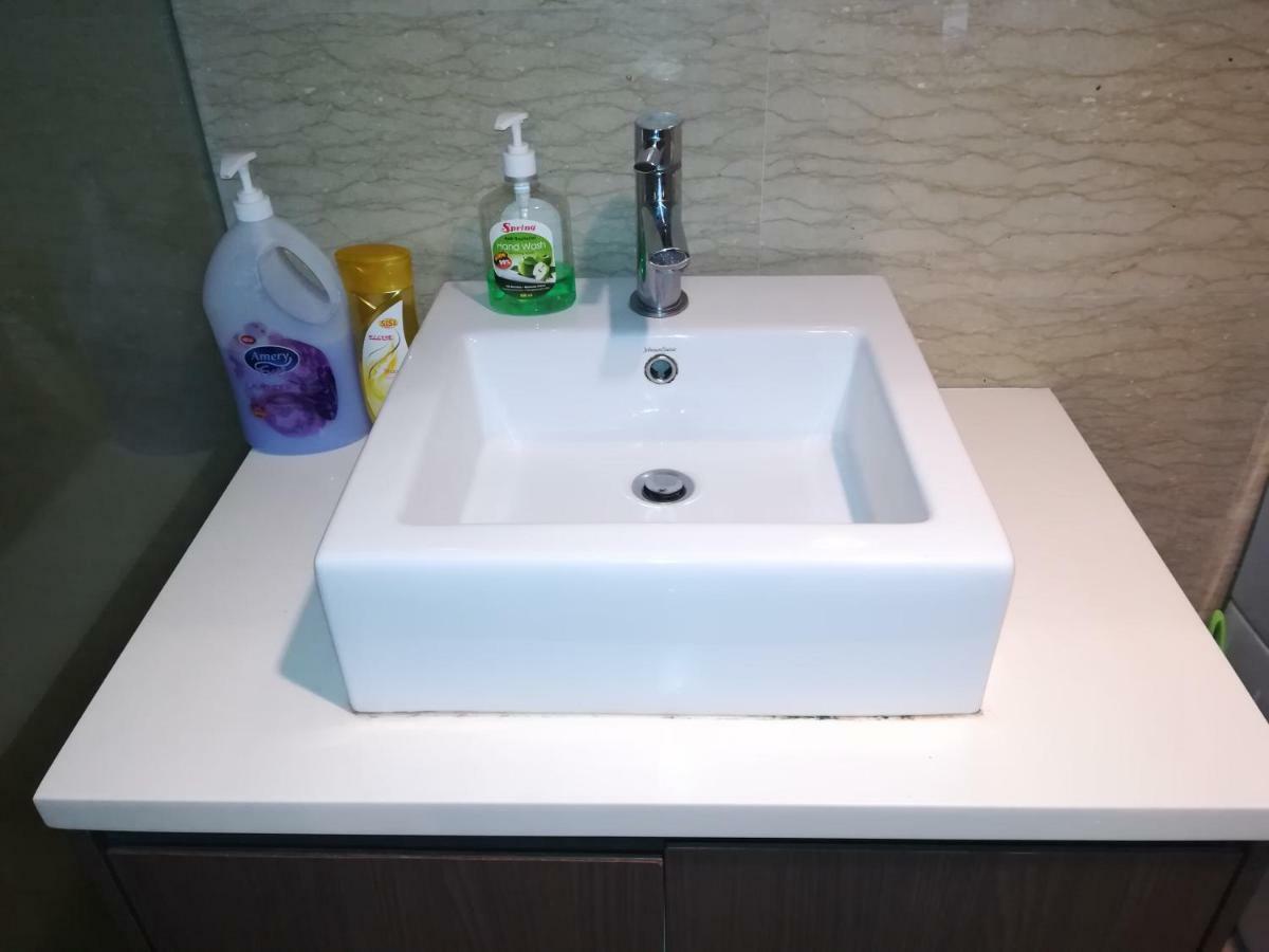 Regalia suites&residence 2 bedroom apartment by Enjoy your stay Kuala Lumpur Exterior foto